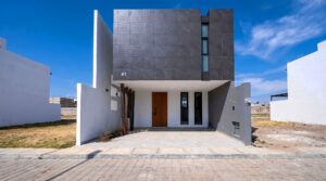 Fachada exterior de casa en Cuatro Vientos, Cuautlancingo