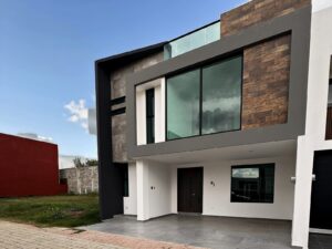 Fachada principal de casa en venta en Altana, Plaza San Diego, Puebla