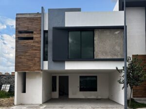 Fachada principal de casa en venta en Senda San Diego, Plaza San Diego, Puebla