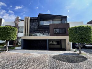 Fachada principal de casa en venta en Parque Terranova, Lomas de Angelópolis, Puebla