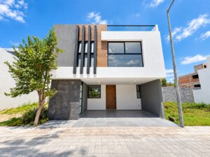 Fachada principal de Casa 18 en Senda San Diego, Plaza San Diego, Puebla