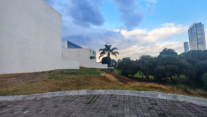 Frente del terreno en Vista Bella, La Vista Country Club, Puebla