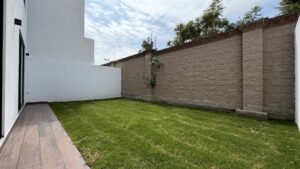 Jardín de casa en Parque Sonora, Lomas de Angelópolis III