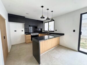 Cocina, vista 2 de Casa 72 en Cuatro Vientos, Puebla