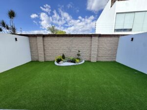 Jardín de casa en Parque Chihuahua, Lomas de Angelópolis