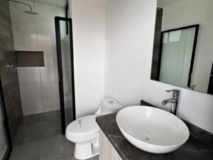 Baño completo de casa en venta en Altana, Plaza San Diego, Puebla