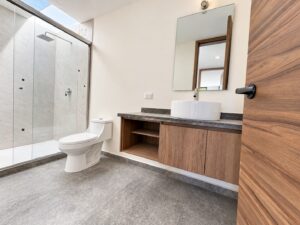 Baño secundario de Casa 18 en Senda San Diego, Plaza San Diego, Puebla
