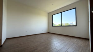 Interior sin amueblar: recámara sin muebles en Isla Blanca Towers, Lomas de Angelópolis III, Puebla