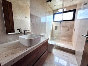 Baño de casa en venta en Parque Terranova, Lomas de Angelópolis, Puebla