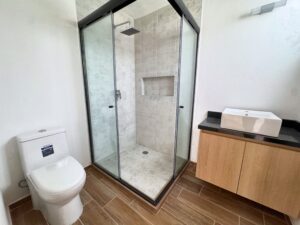 Baño completo de Casa 72 en Cuatro Vientos, Puebla