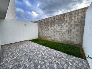 Patio exterior de propiedad en Sierra Negra, Cuautlancingo, Puebla, México
