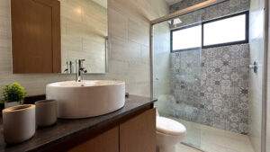 Interior amueblado de ambientación: baño en Isla Blanca Towers, Lomas de Angelópolis III, Puebla