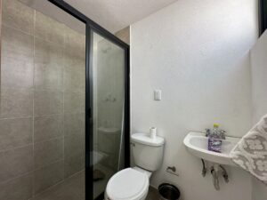 Baño de casa en Parque Baja California, Lomas de Angelópolis III